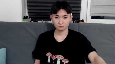 Snapshot of miram_yoo chatting on 02-09-25, 08:45 online show from 02-09-25, 08:45