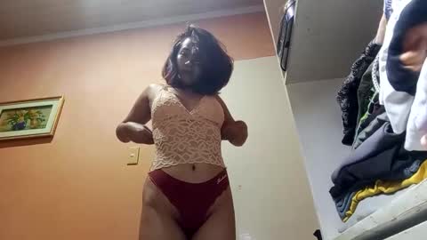 Snapshot of mirana_xxx chatting on 12-18-25, 10:49 Im Ping online show from 12-18-25, 10:49