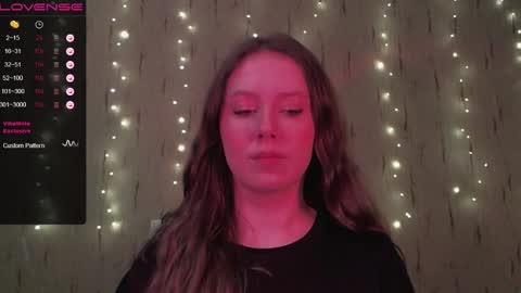 Snapshot of miranadevl chatting on 12-30-24, 05:13 Kira online show from 12-30-24, 05:13