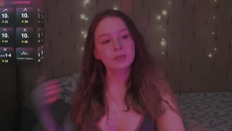 Snapshot of miranadevl chatting on 02-14-25, 01:02 Kira online show from 02-14-25, 01:02