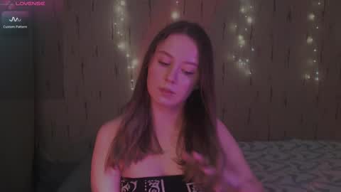 Snapshot of miranadevl chatting on 02-17-25, 11:20 Kira online show from 02-17-25, 11:20