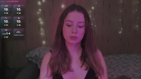 Snapshot of miranadevl chatting on 02-19-25, 04:55 Kira online show from 02-19-25, 04:55