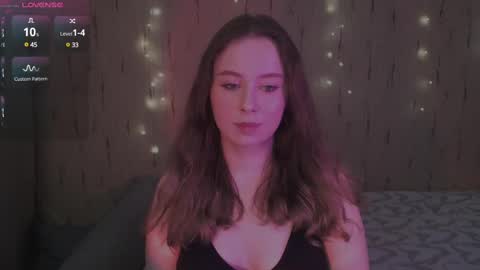 Snapshot of miranadevl chatting on 02-28-25, 02:31 Kira online show from 02-28-25, 02:31