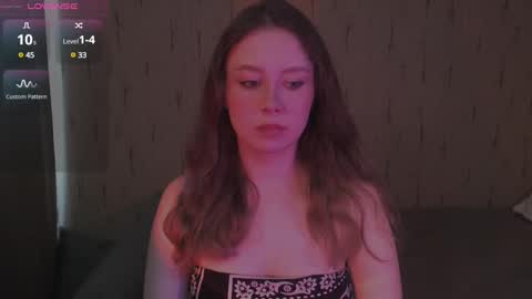 Snapshot of miranadevl chatting on 03-12-25, 12:15 Kira online show from 03-12-25, 12:15