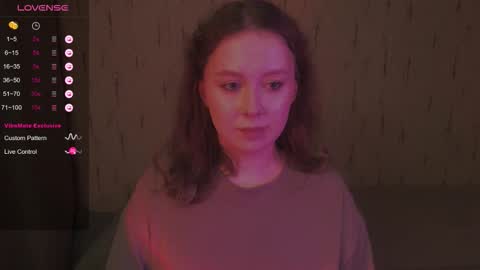 Snapshot of miranadevl chatting on 09-22-25, 11:18 Kira online show from 09-22-25, 11:18