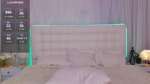 Snapshot of miranda_kery chatting on 10-16-25, 07:09 Mira online show from 10-16-25, 07:09