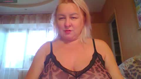 Snapshot of miranda_robinson chatting on 10-22-25, 03:07 Miranda online show from 10-22-25, 03:07