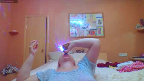 Snapshot of miranda_robinson chatting on 11-15-25, 10:45 Miranda online show from 11-15-25, 10:45