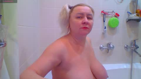 Snapshot of miranda_robinson chatting on 12-13-25, 08:25 Miranda online show from 12-13-25, 08:25