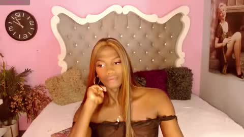 mirandaacollins online show from 10-06-25, 03:15