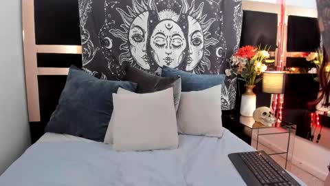 Miranda  online show from 01-14-26, 05:51