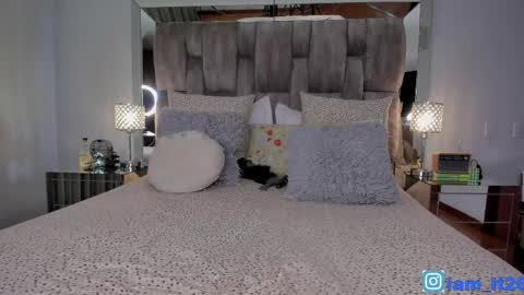 Miranda online show from 05-16-26, 12:18