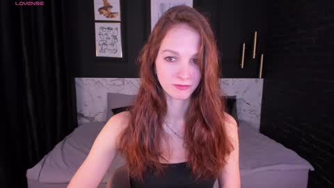 Snapshot of mirandaglow chatting on 02-21-25, 05:46 Miranda online show from 02-21-25, 05:46