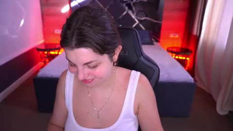 Snapshot of mirandawarm chatting on 10-29-25, 06:59 Miranda online show from 10-29-25, 06:59