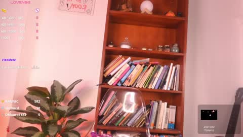 Snapshot of miranditaa chatting on 12-04-24, 08:23 MIRANDA HERNANDEZ online show from 12-04-24, 08:23