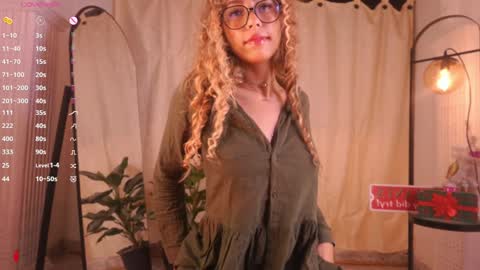 Snapshot of miranditaa chatting on 12-22-24, 03:55 MIRANDA HERNANDEZ online show from 12-22-24, 03:55