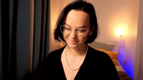 Snapshot of miraskyy chatting on 09-26-25, 03:49 MiraSkyy online show from 09-26-25, 03:49