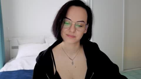 Snapshot of miraskyy chatting on 10-13-25, 12:05 MiraSkyy online show from 10-13-25, 12:05