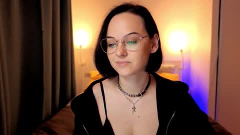 Snapshot of miraskyy chatting on 10-23-25, 04:28 MiraSkyy online show from 10-23-25, 04:28