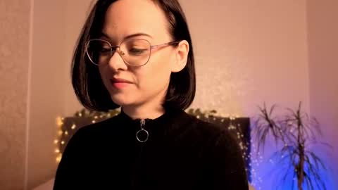 Snapshot of miraskyy chatting on 12-01-25, 07:41 MiraSkyy online show from 12-01-25, 07:41