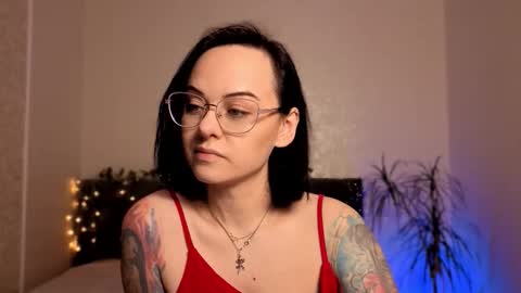 Snapshot of miraskyy chatting on 12-05-25, 07:21 MiraSkyy online show from 12-05-25, 07:21