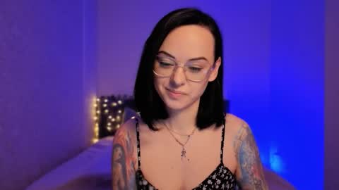 MiraSkyy online show from 03-11-26, 04:02