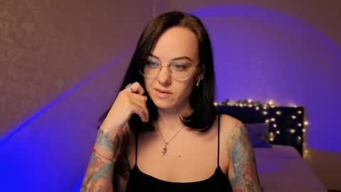 Snapshot of miraskyy chatting on 05-12-26, 03:20 MiraSkyy online show from 05-12-26, 03:20