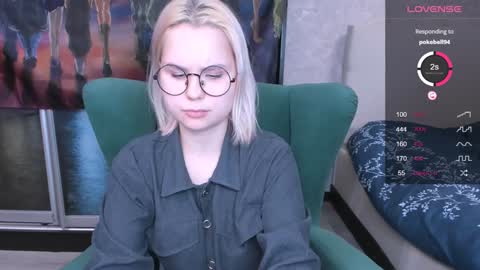 Kira online show from 02-03-25, 12:47