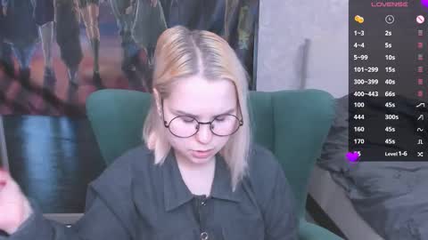 Kira online show from 02-23-25, 06:45