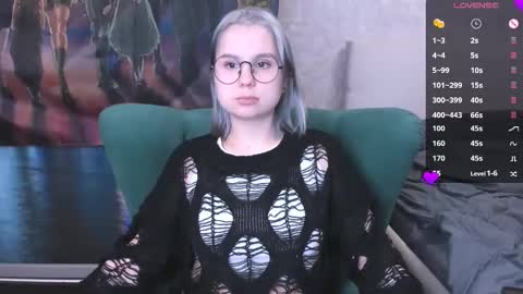 Kira online show from 03-02-25, 01:04