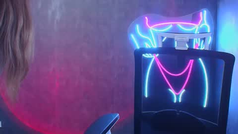 Miri online show from 12-11-24, 01:06