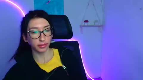 Snapshot of miriam_candyy chatting on 11-22-25, 12:37 Mariam online show from 11-22-25, 12:37