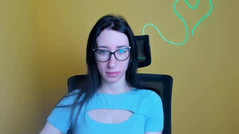 Snapshot of miriam_candyy chatting on 11-25-25, 06:13 Mariam online show from 11-25-25, 06:13