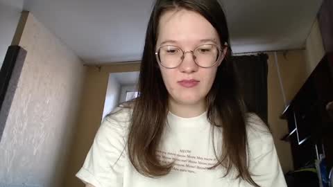 Snapshot of miriamor chatting on 02-08-25, 07:37 Mira online show from 02-08-25, 07:37