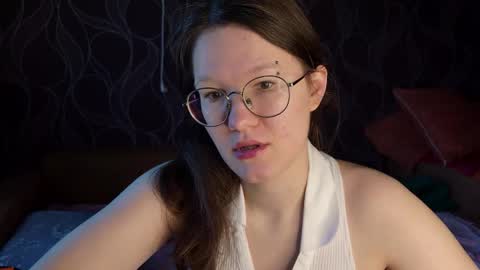 Snapshot of miriamor chatting on 09-21-25, 08:16 Mira online show from 09-21-25, 08:16