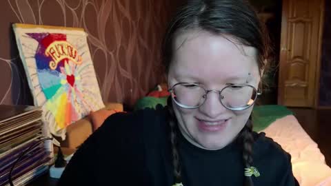 Snapshot of miriamor chatting on 12-15-25, 08:51 Mira online show from 12-15-25, 08:51