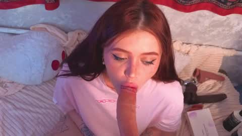 Snapshot of mirida_fox chatting on 05-03-26, 10:10 mercantile online show from 05-03-26, 10:10