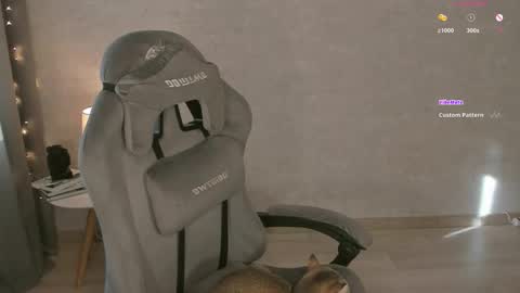 Miroslava online show from 09-28-25, 05:46