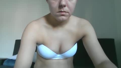 Mirra online show from 10-16-25, 10:05