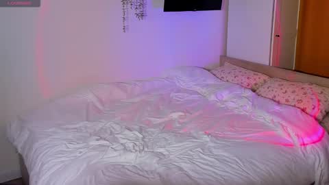 Shelley online show from 09-17-25, 05:53