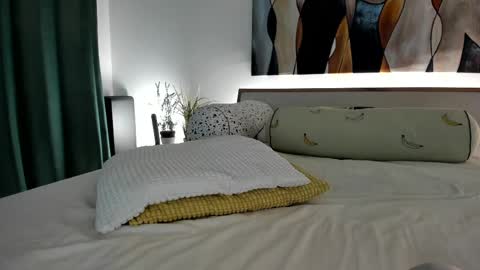 Snapshot of mis_eva chatting on 04-27-26, 07:34 Eva online show from 04-27-26, 07:34