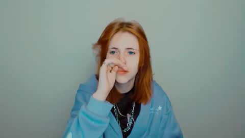 misaki_chan_ online show from 10-11-25, 10:19