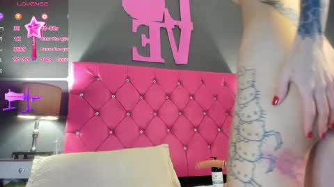 Snapshot of misaky_mei chatting on 02-18-25, 10:14 MISAKY online show from 02-18-25, 10:14