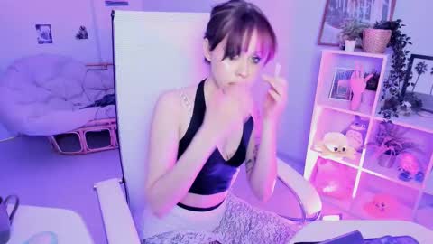 Snapshot of misapage chatting on 03-12-25, 07:06 Misa online show from 03-12-25, 07:06