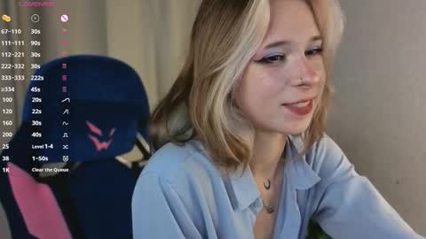 Snapshot of misekiii chatting on 10-23-25, 07:12 misekiii online show from 10-23-25, 07:12