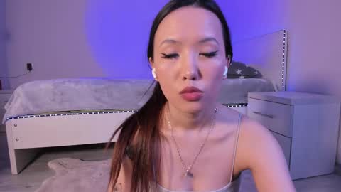 Mishel online show from 03-12-25, 03:40