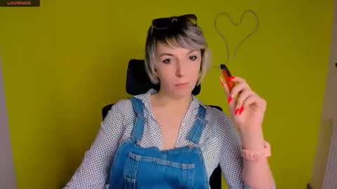 Mishelle online show from 04-27-26, 03:10