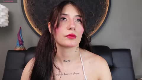 Snapshot of miss___charlotte chatting on 05-05-26, 06:05 Charlotte online show from 05-05-26, 06:05