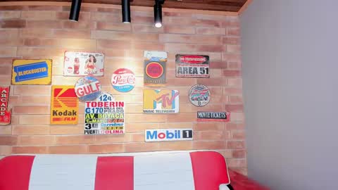 Evangeline online show from 10-08-25, 02:42