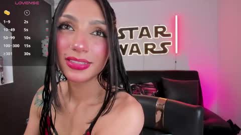 Snapshot of miss___evangeline chatting on 05-02-26, 02:38 Evangeline online show from 05-02-26, 02:38